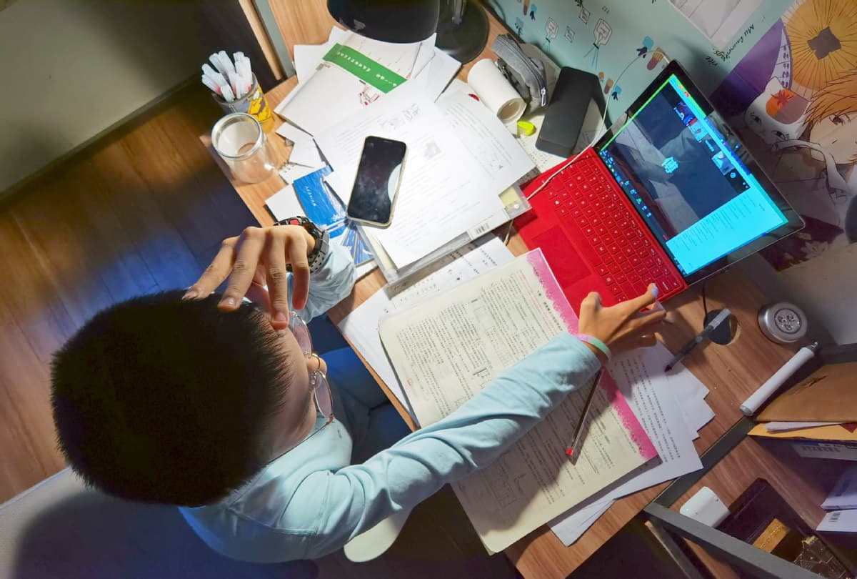 More than 97% of minors in China use the Internet