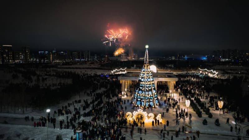Express review: How did the neighbors celebrate the New Year?