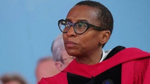 The head of Harvard University leaves the post
