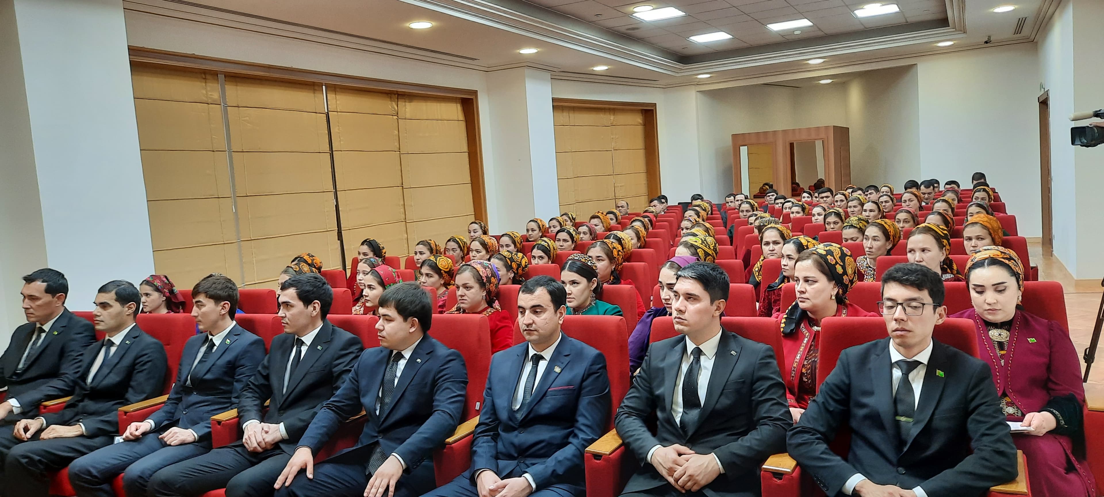The “Turkmenaragatnashyk” Agency hosted a conference on the topic “The literary heritage of Magtymguly Fragi is an inexhaustible treasure”