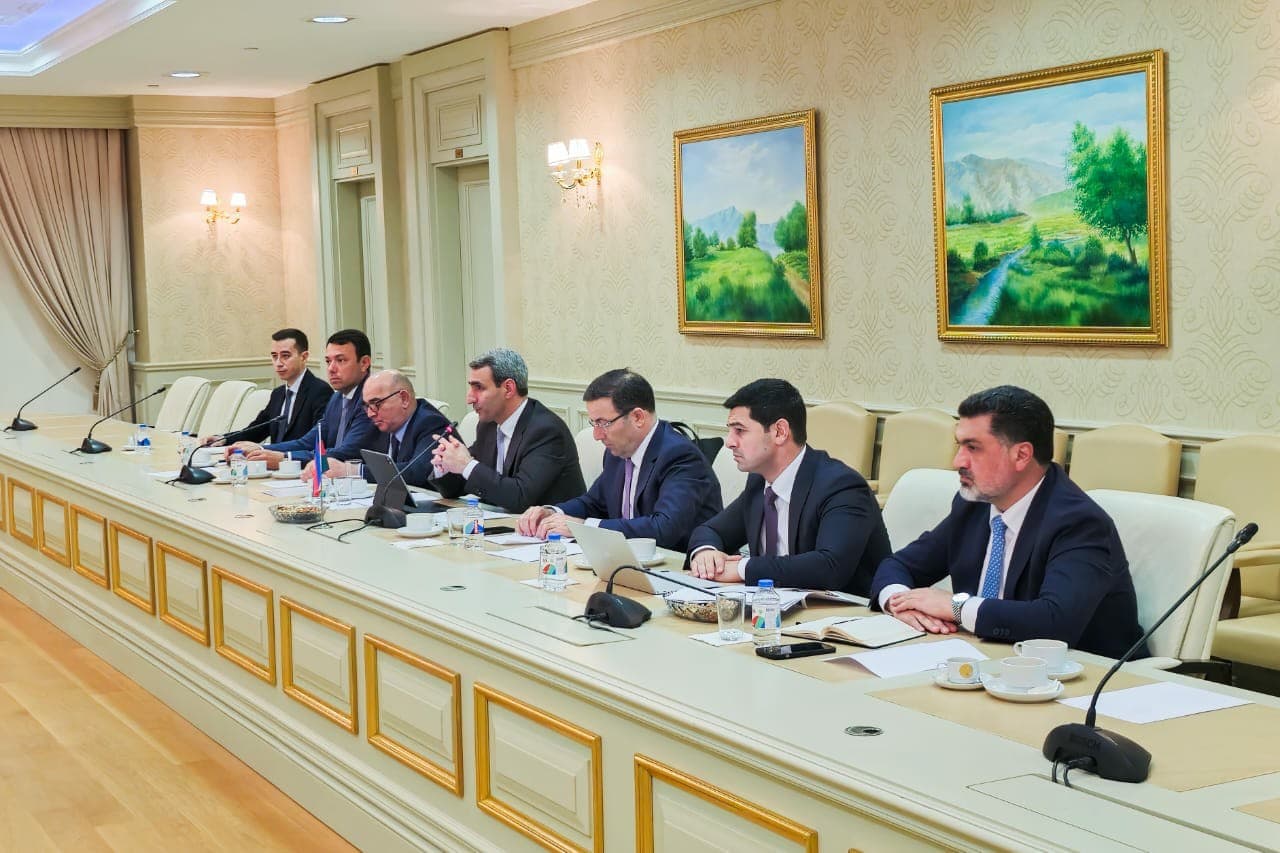 turkmenistan-i-azerbajdzhan-obsudili-vozmozhnosti-diversifikacii-sredinnogo-koridora