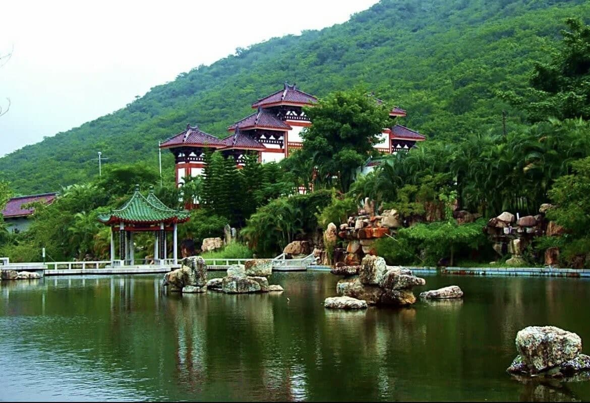 kitaj-razreshil-inostrancam-vezzhat-v-populyarnuyu-turisticheskuyu-provinciyu-bez-vizy