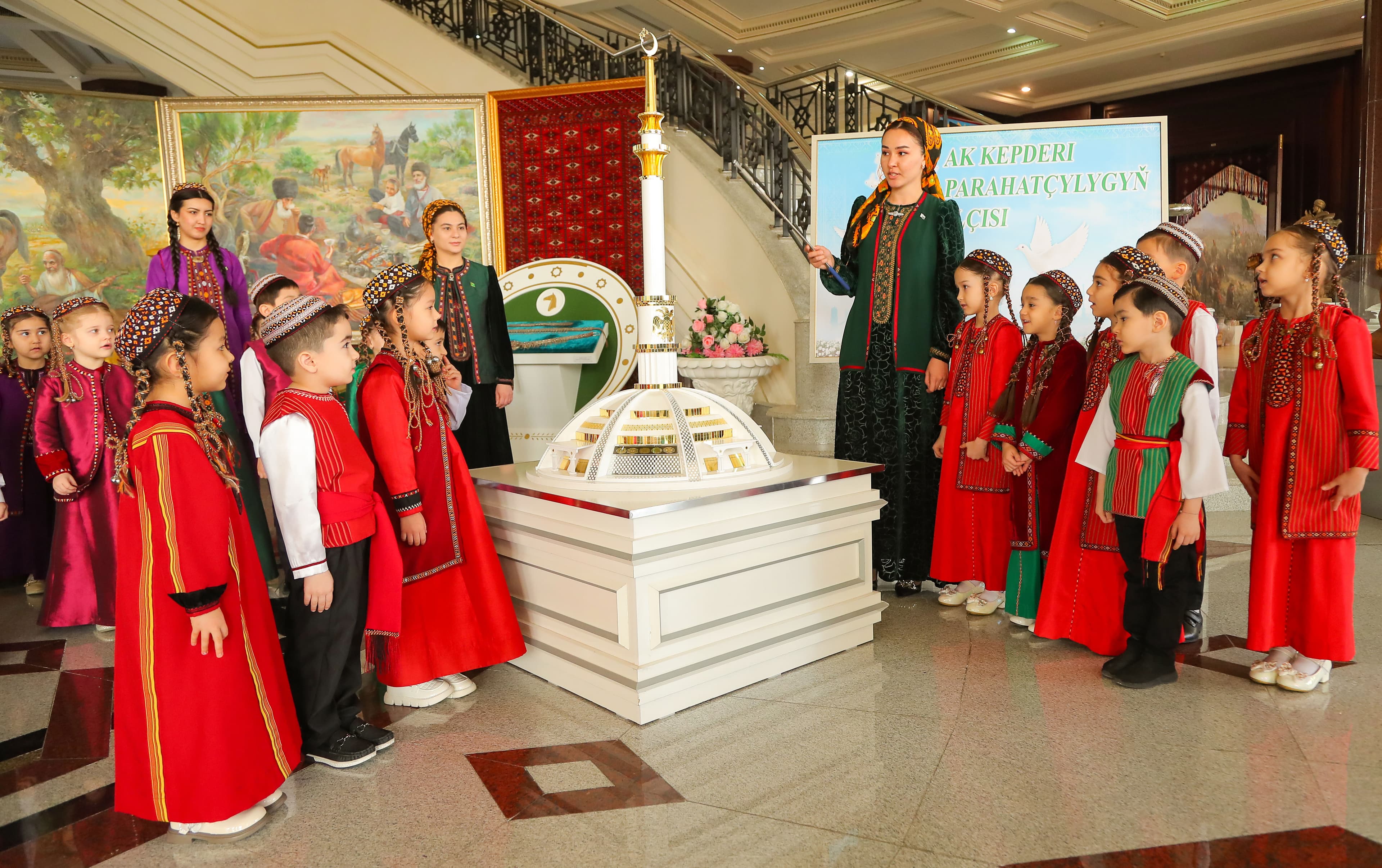 "White Dove - Messenger of Peace" - Youth at the Exhibition Dedicated to the Motto of the Year