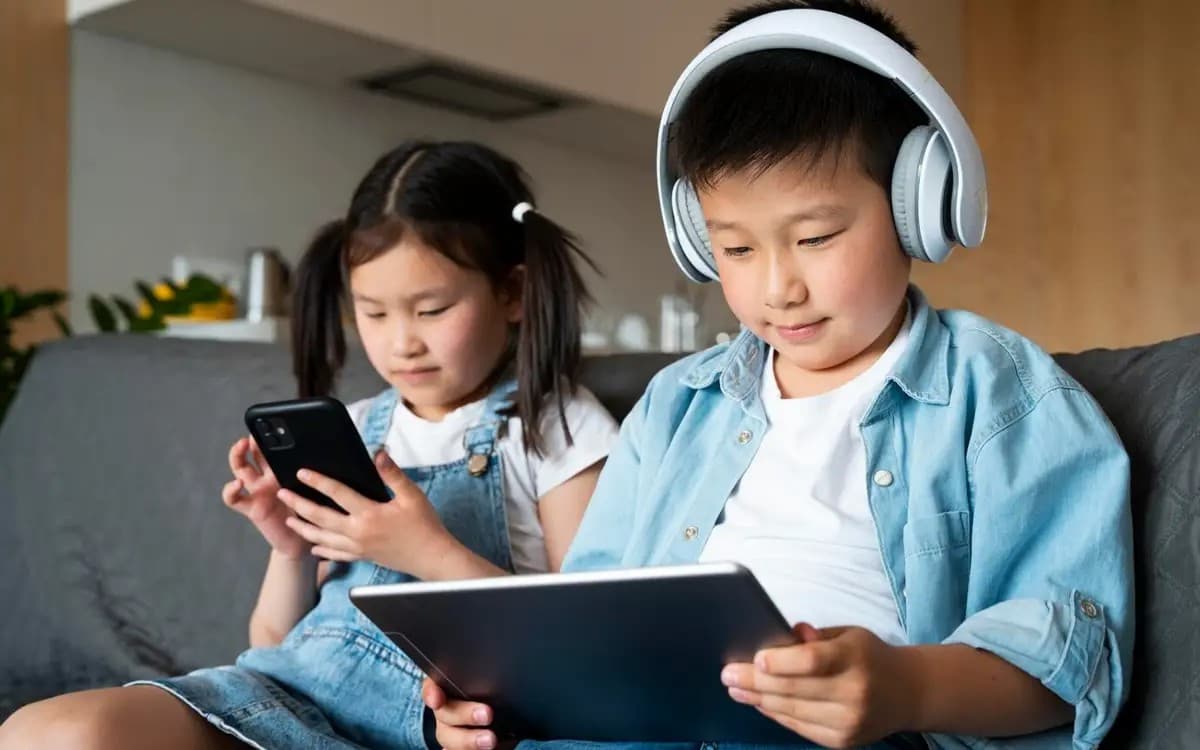Work is underway in Kazakhstan to introduce children's SIM cards