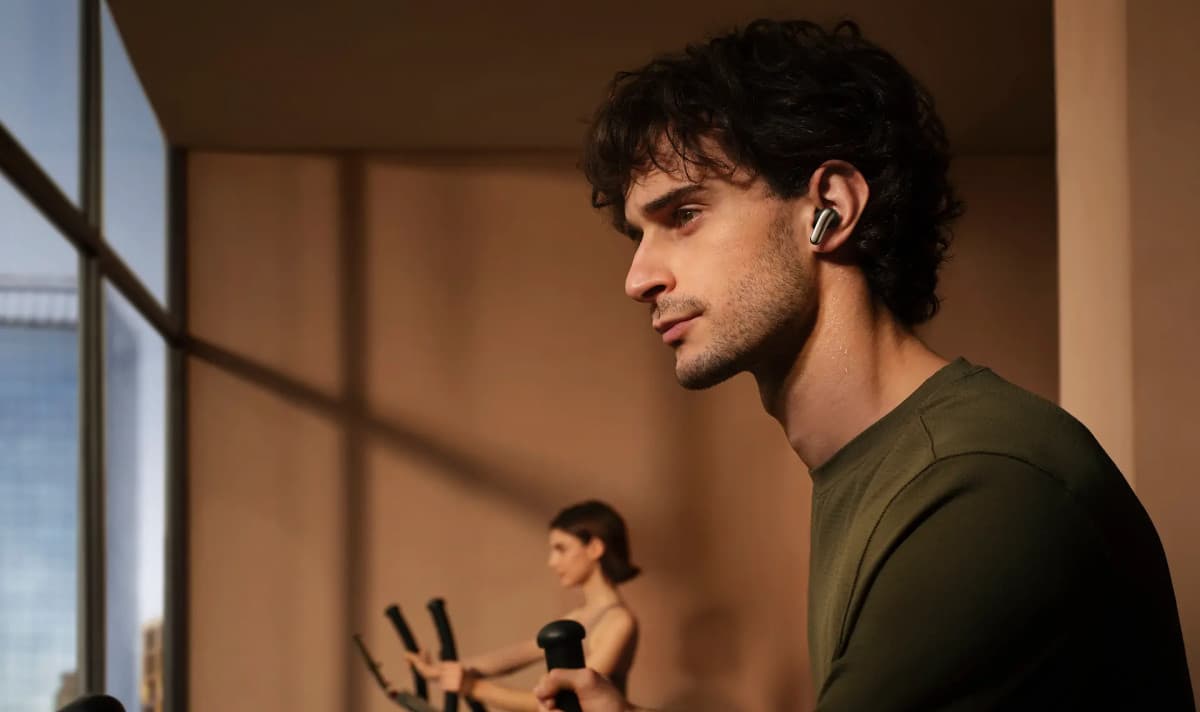 xiaomi-vypustit-pervye-v-mire-wi-fi-naushniki