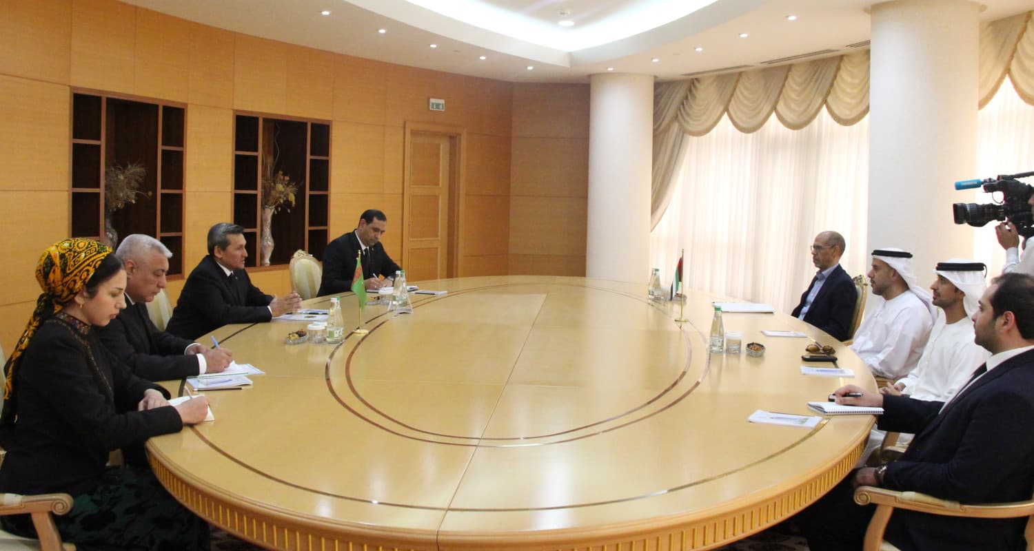 The Ministry of Foreign Affairs of Turkmenistan held a meeting with the Executive Director for International Relations of Etihad Rail