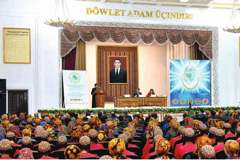 mahmud-kashgari-i-mahtumkuli-turkmenskie-kulturnye-shedevry-obsuzhdeny-na-mezhdunarodnoj-konferencii