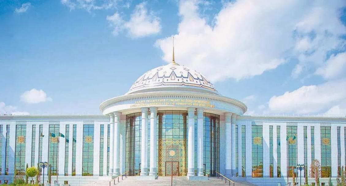 international-university-humanities-and-development-has-received-certificate-westminster-university-english-language-studies