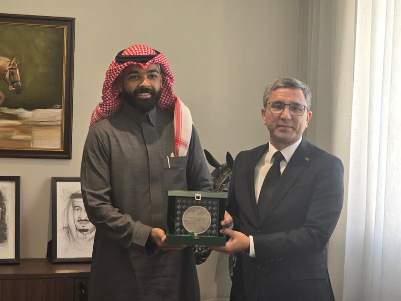 obsuzhdeny-voprosy-sotrudnichestva-v-sfere-konnogo-sporta