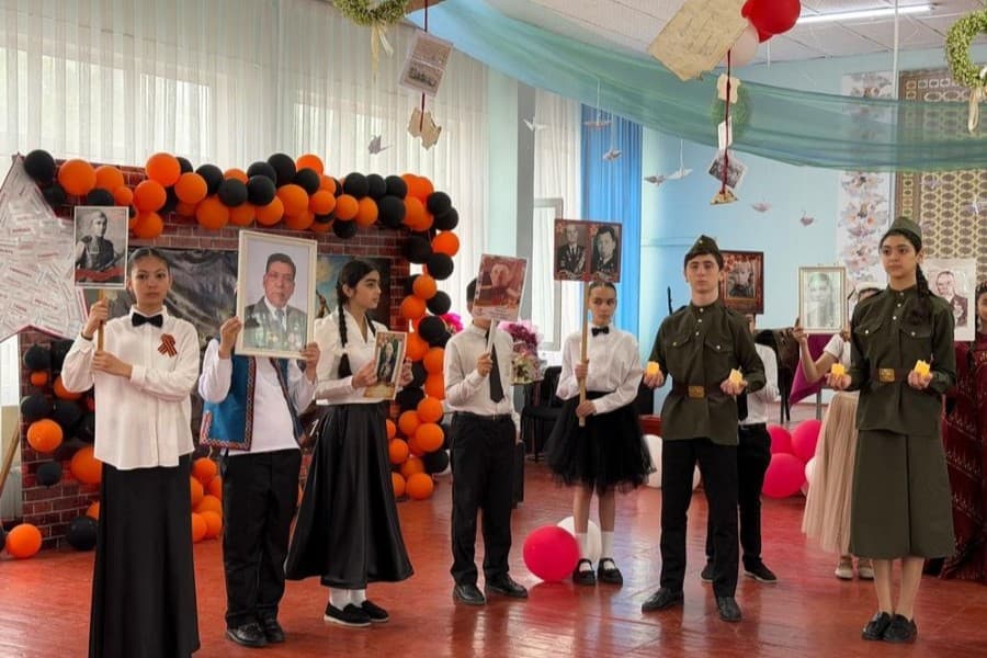 Память поколений: в школе №15 города Ашхабада отметили 81-ю годовщину Великой Победы