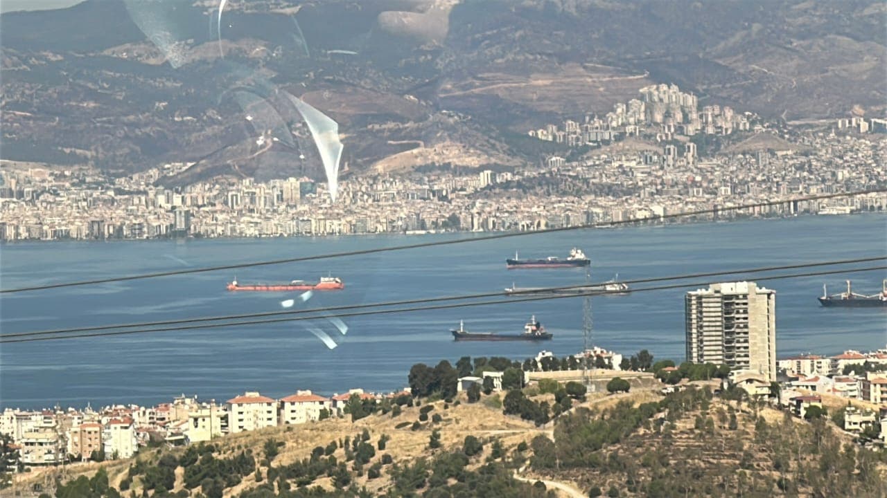 puteshestvie-v-izmir-ot-nochnogo-rejsa-do-utrennih-priklyuchenij