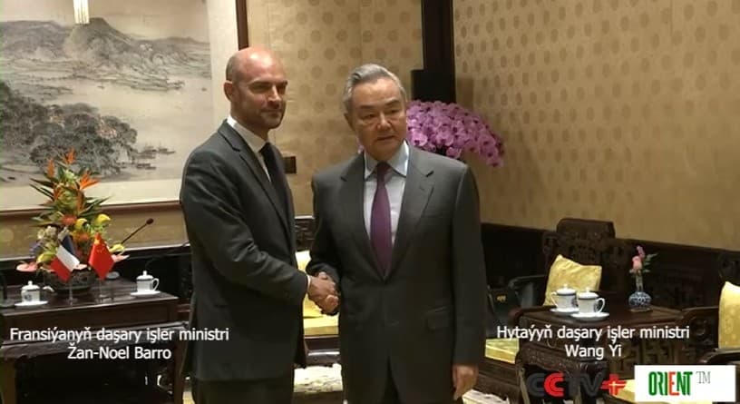 China, France need to strengthen communication and cooperation: Chinese FM 