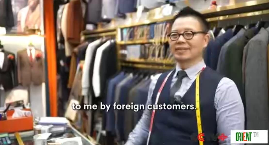 Шанхайский рынок тканей стал центром пошива одежды на заказ для иностранных туристов