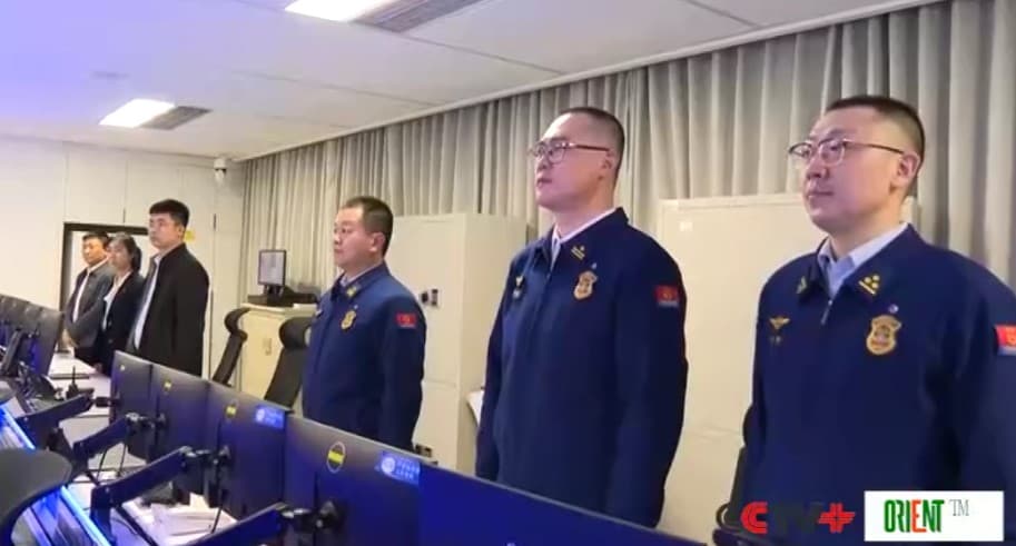 Премьер-министр Китая подчеркивает важность безопасности в ключевых секторах и сфере услуг в связи с наплывом туристов на время празднования Китайского Нового года