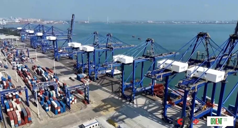 Объем международной торговли товарами и услугами Китая в феврале превысил 3,93 трлн юаней