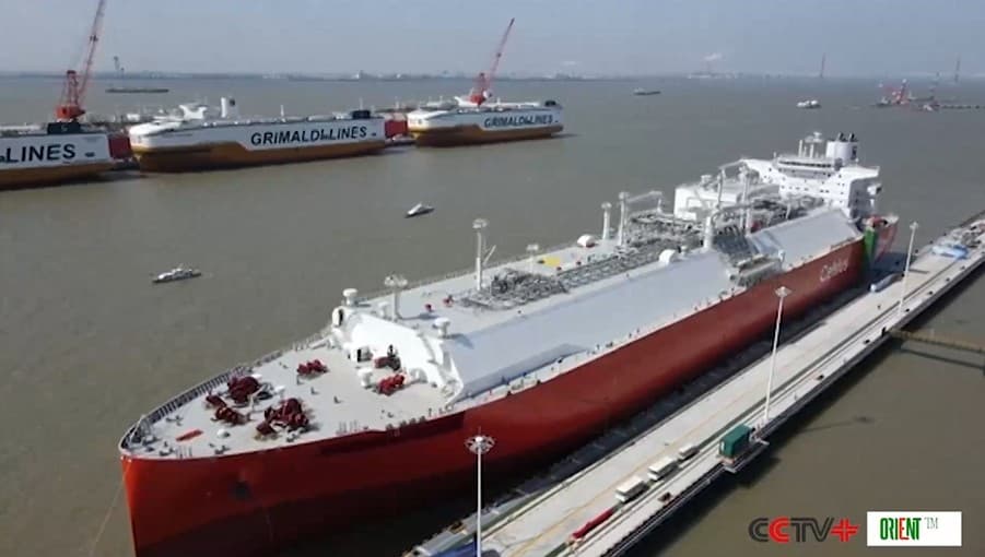 Китай построил первый отечественный танкер‑газовоз вместимостью 180 тысяч кубических метров