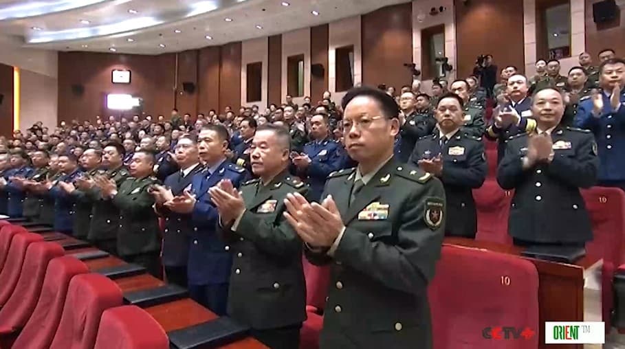 Си Цзиньпин на семинаре для военных призвал к углублению политической коррекции в армии КНР