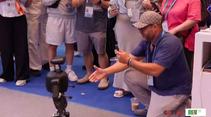 Кантонская ярмарка демонстрирует достижения Китая в области робототехники, привлекая покупателей со всего мира