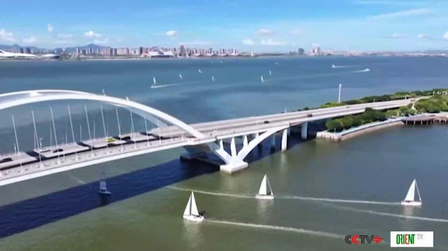 Сектор услуг внес 63,2% в экономический рост Китая в первом квартале