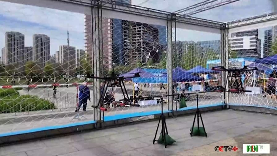 В Чэнду стартовали первые в мире соревнования по дрон-спорту