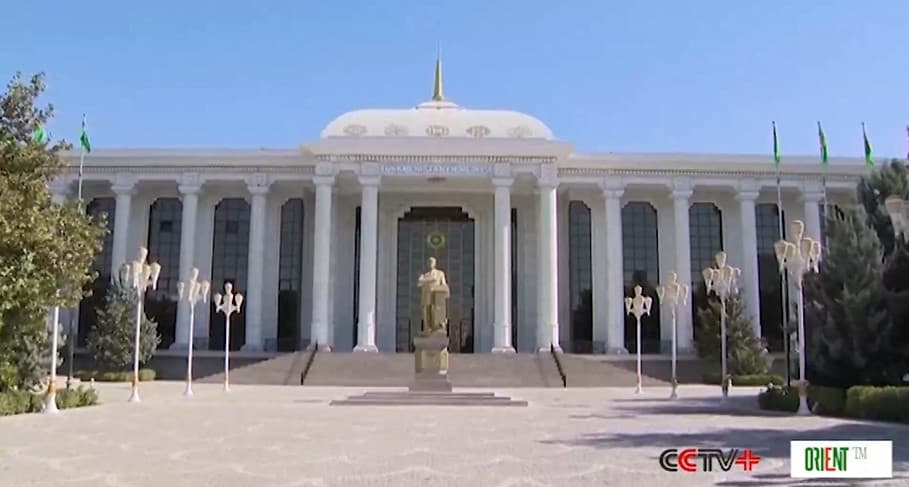 Гурбангулы Бердымухамедов призывает к миру на фоне нестабильной международной ситуации