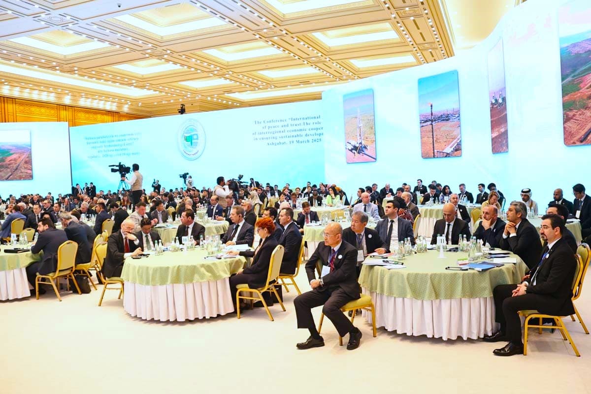 mirovoe-soobshchestvo-obsudilo-v-ashhabade-rol-mezhregionalnogo-ekonomicheskogo-sotrudnichestva