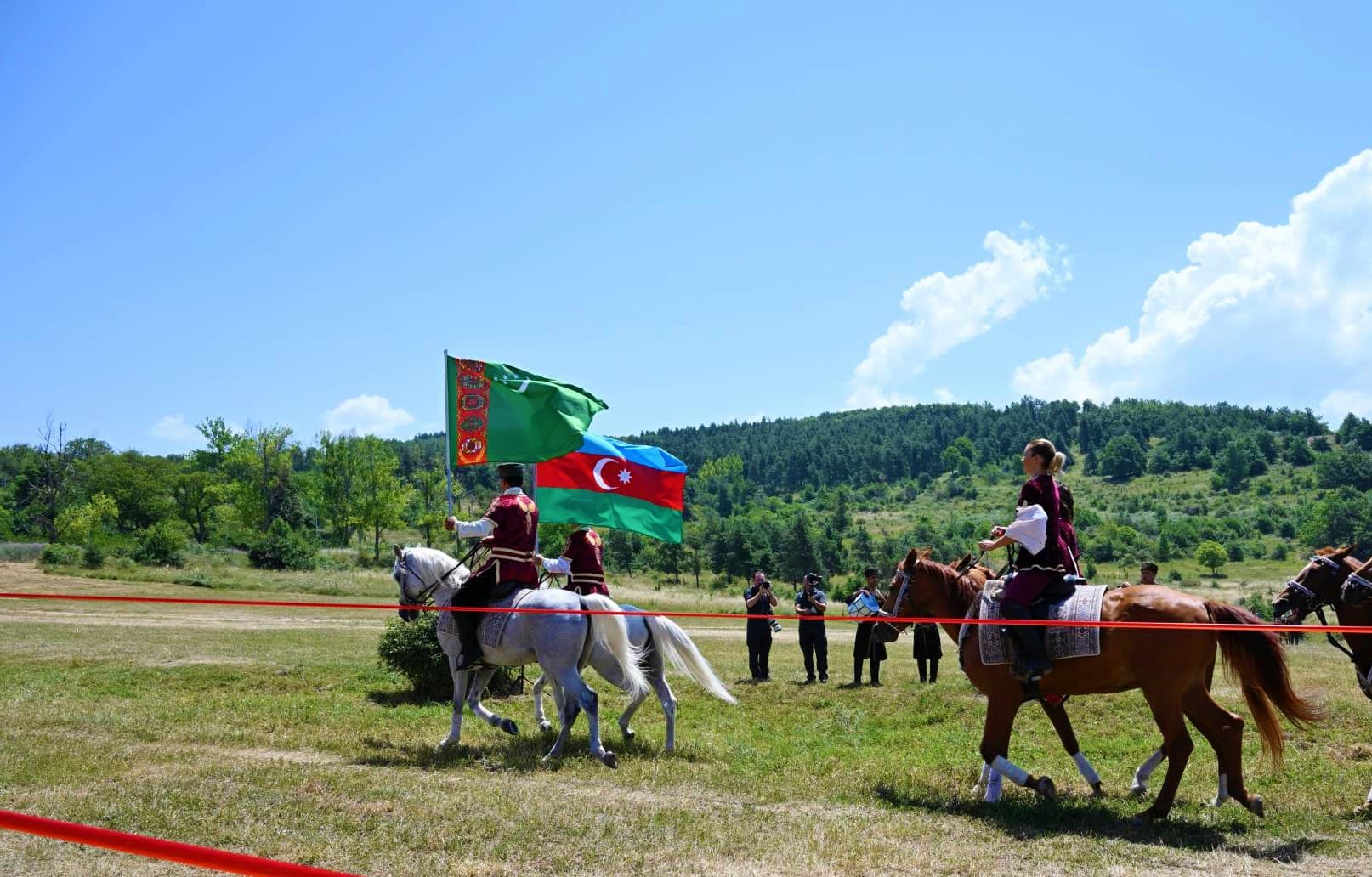 Ashgabat and Baku Promote Sectoral Dialogue: Focus on Urban Development and Horse Breeding