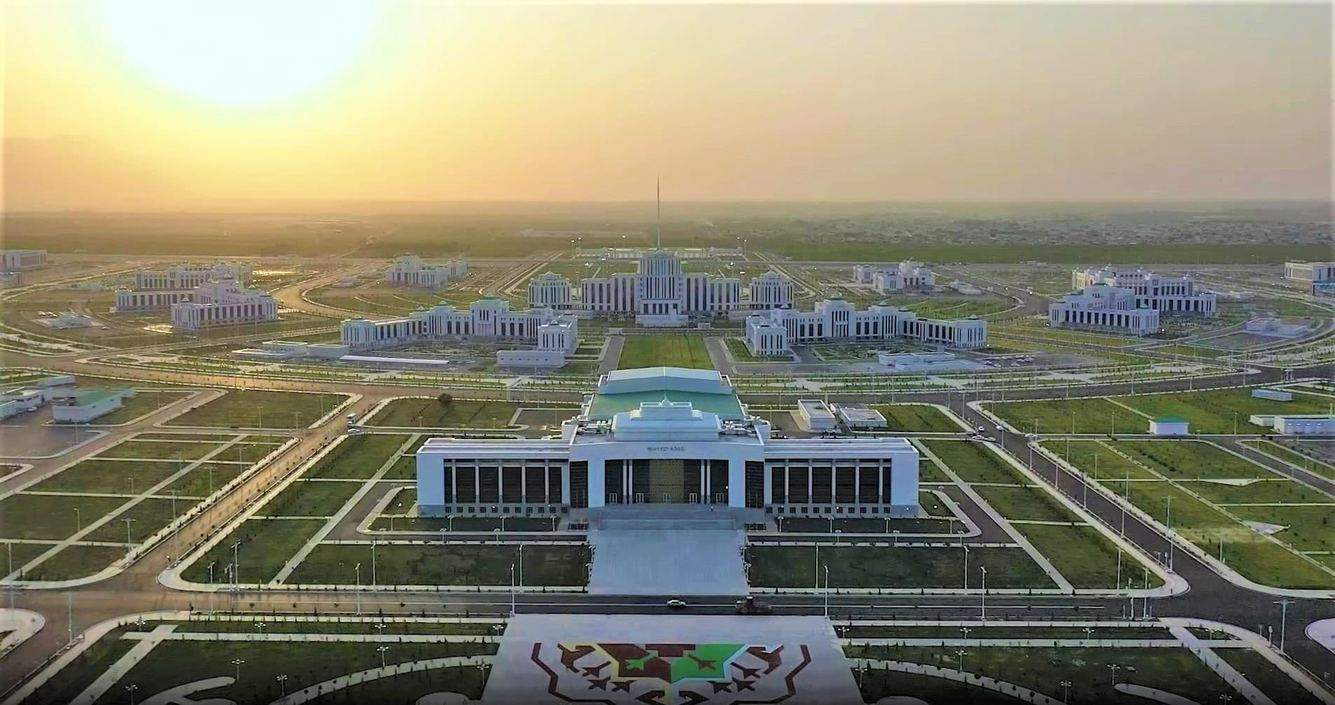 The Chairman of the Khalk Maslakhaty Inspected Arkadag: From Smart Bridges to a New Mosque