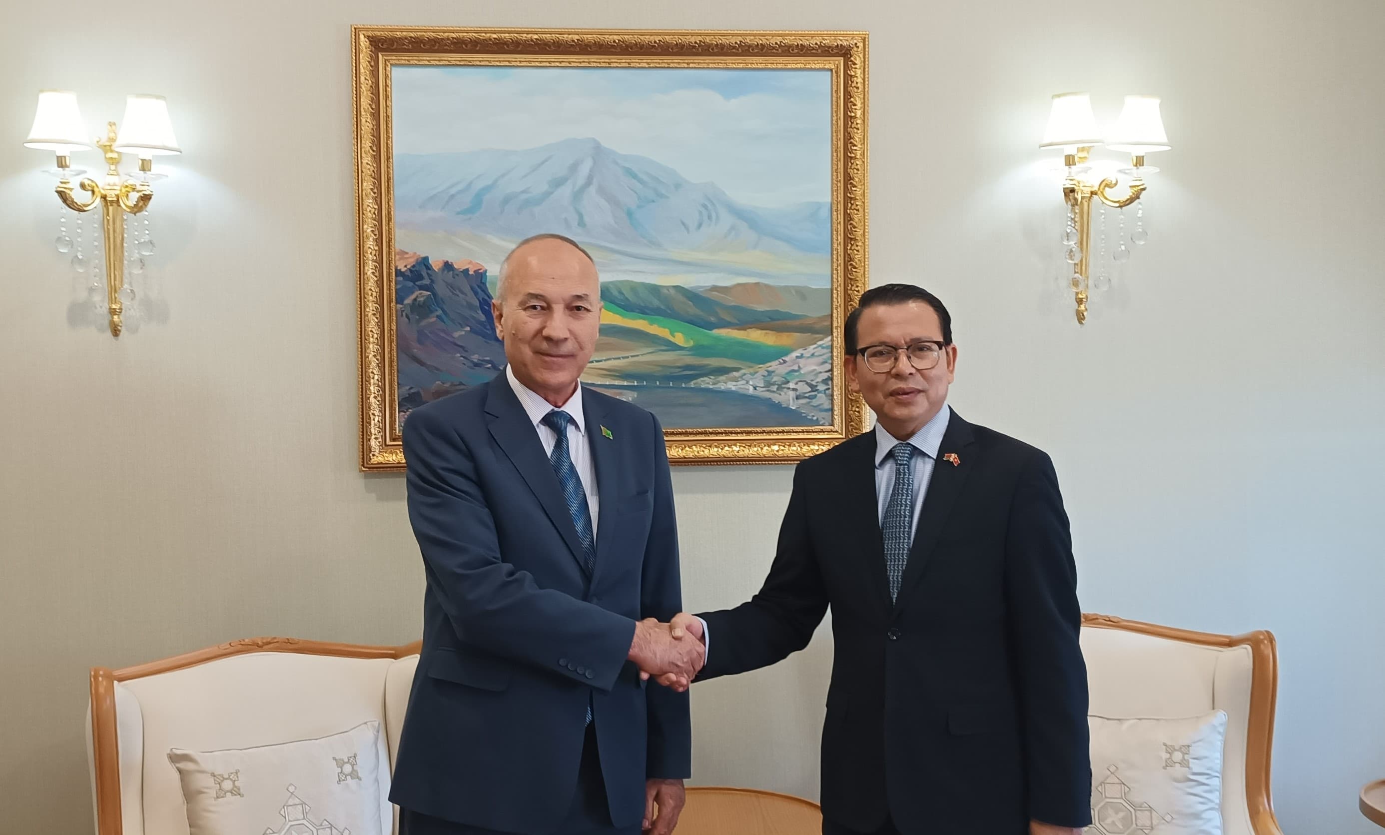 Meeting in Minsk: Turkmenistan and Vietnam Strengthen Bilateral Dialogue