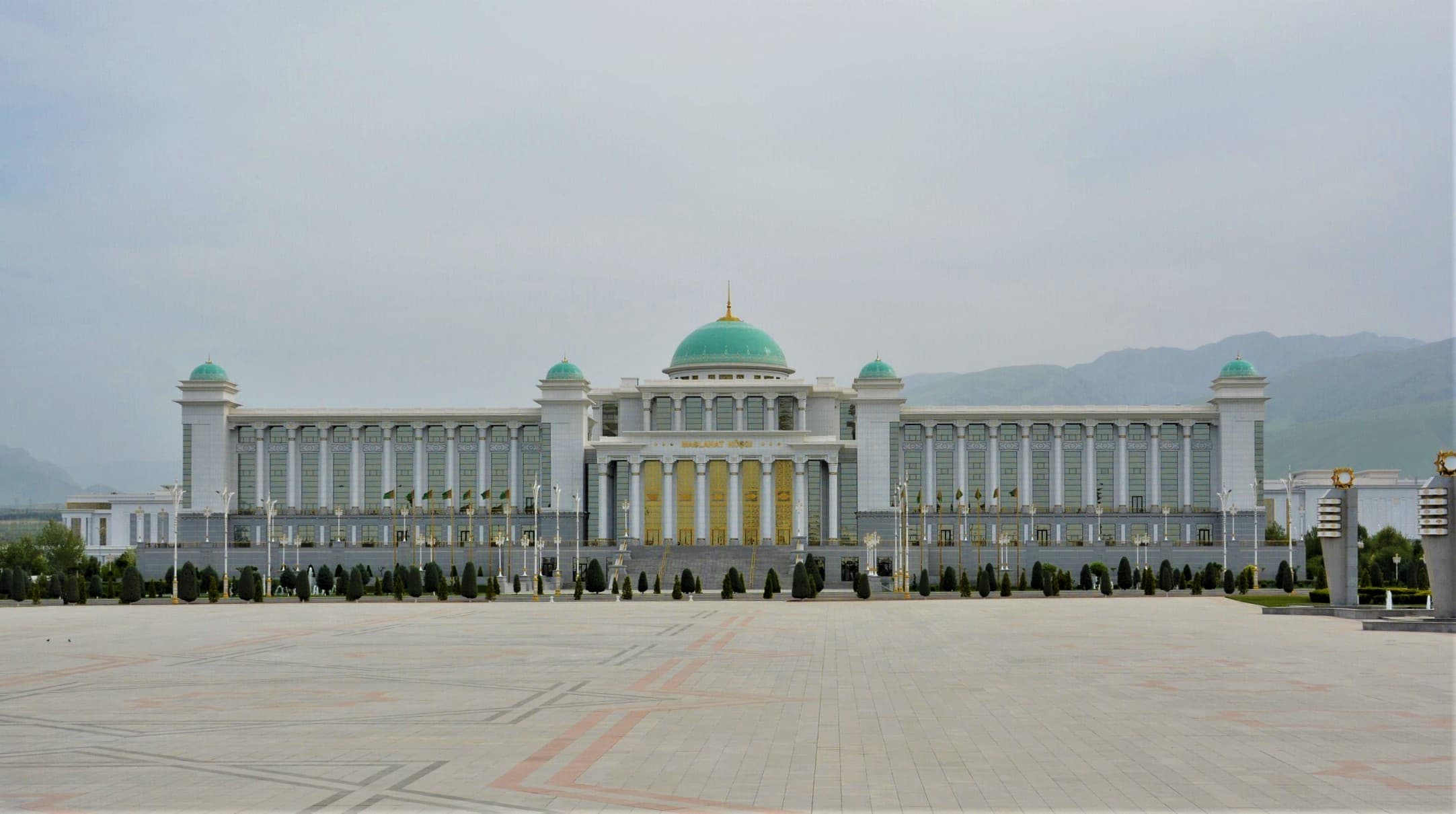 The Council of Elders of Turkmenistan discussed key tasks and accepted new members