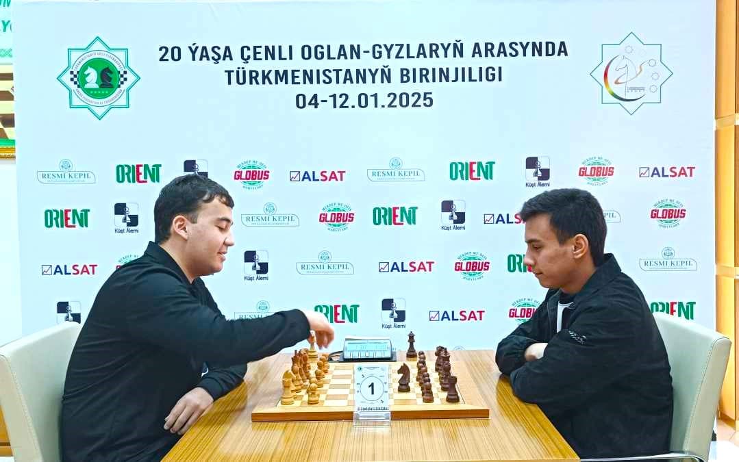 В Ашхабаде определили чемпионов страны по шахматам среди юниоров