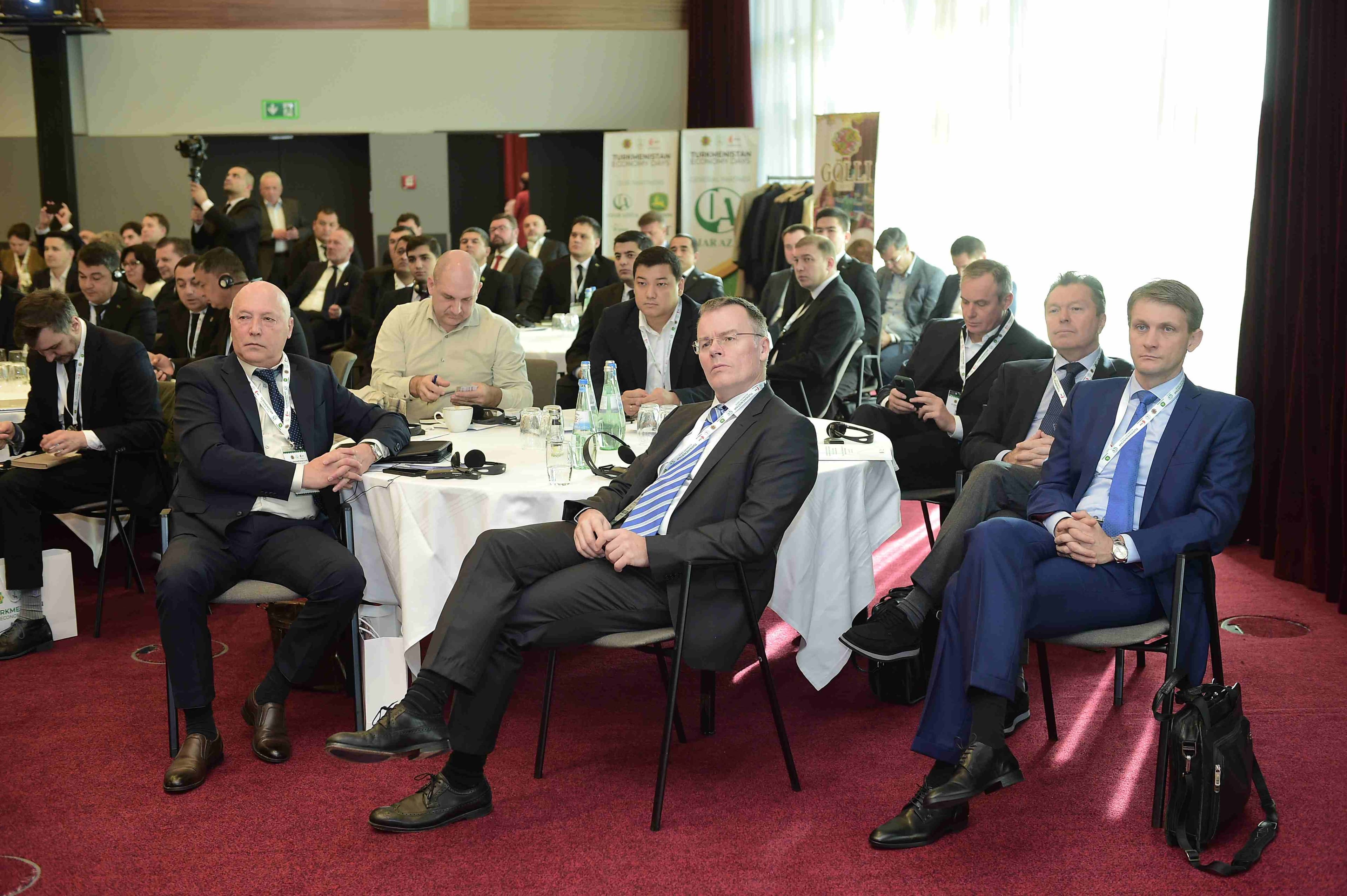 ekonomicheskaya-diplomatiya-turkmenistana-finansy-evropa