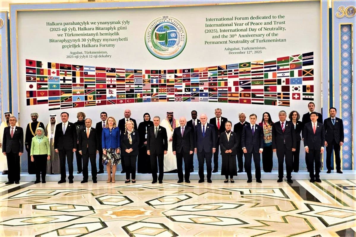 lider-turkmenskogo-naroda-mezhdunarodnye-organizacii