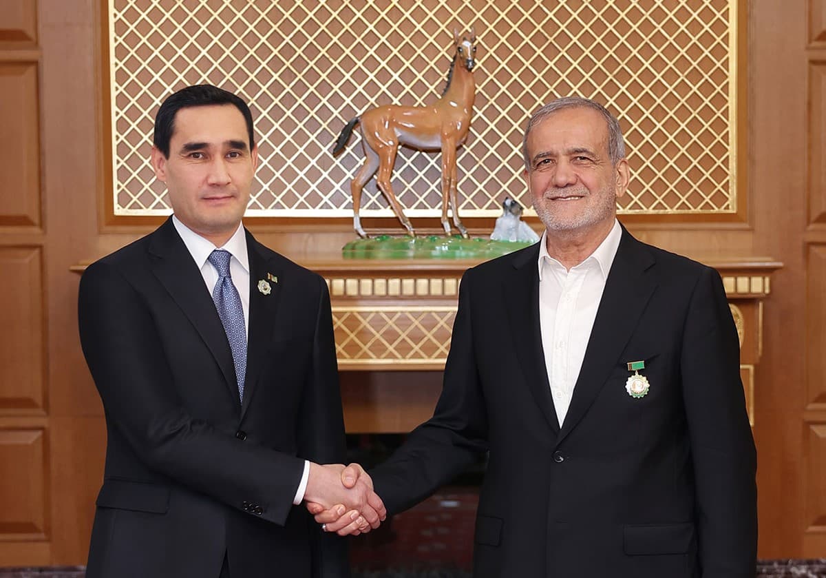 prezident-turkmenistana-provel-vstrechi-s-prezidentami-irana-pakistana-i-armenii