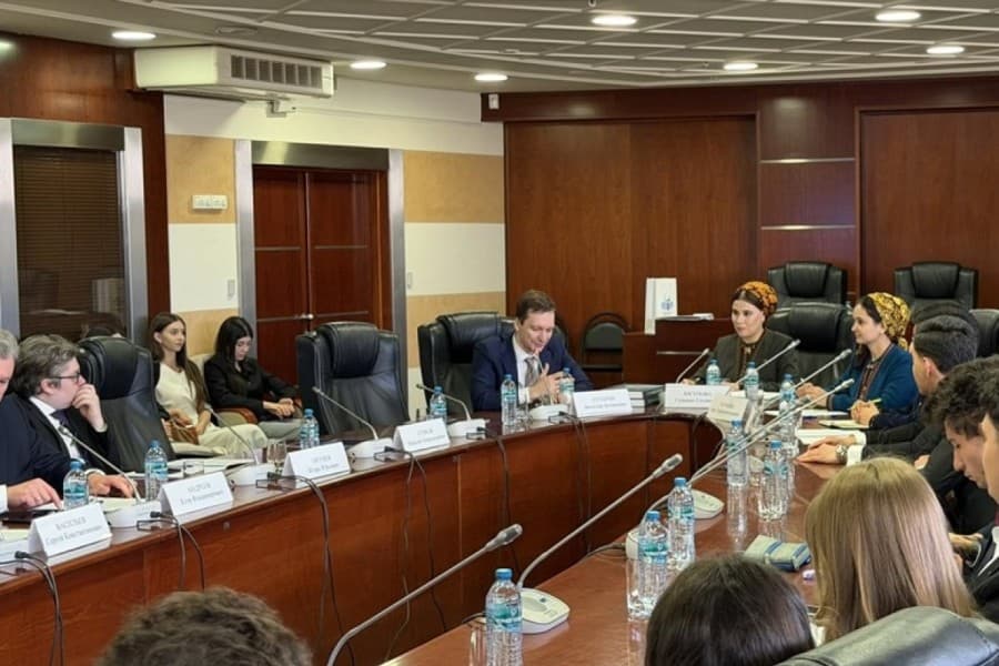 turkmenistanyn-dim-nin-hgi-bilen-mdhgi-strategik-hyzmatdaslyk-ulgamynda-dialogy-gineldyarler