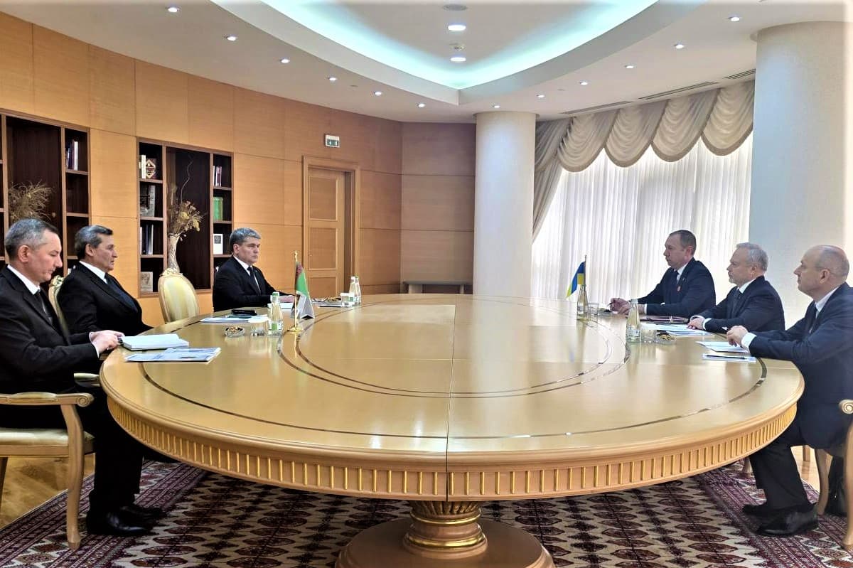 Рашид Мередов провел переговоры со спецпредставителем МИД Украины по ЦА