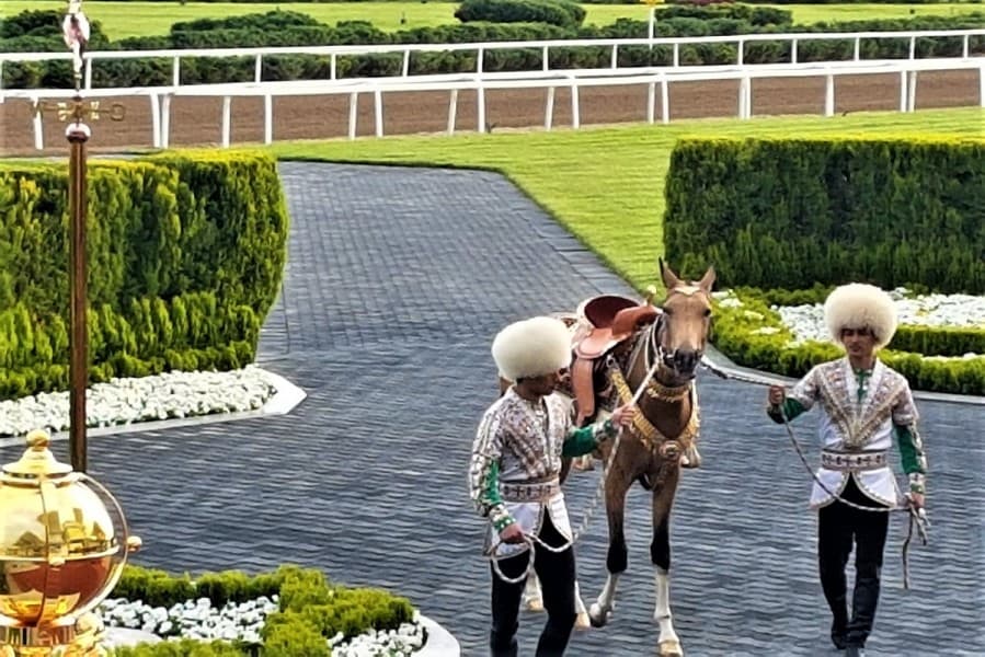 Gurbanguly Berdimuhamedov Inspected the Modernization of the Akhal-Teke Equestrian Complex