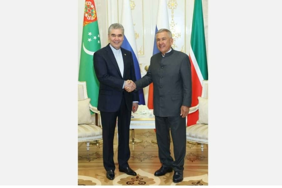 The National Leader of the Turkmen People Met with the Rais of Tatarstan, Rustam Minnikhanov, in the Kazan Kremlin