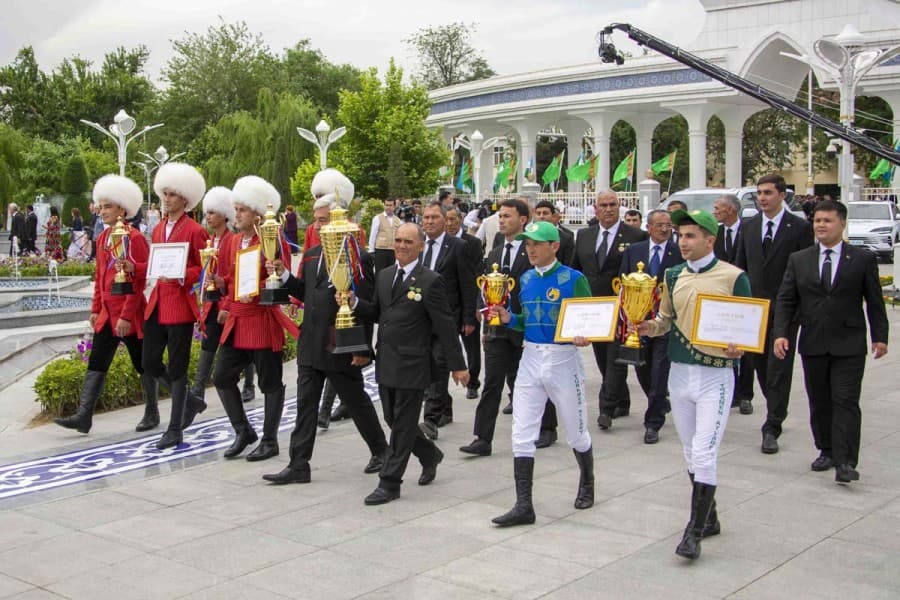 Ashgabat and Tashkent Simultaneously Celebrated Victories at the "Pearl of the East" Equestrian Championship