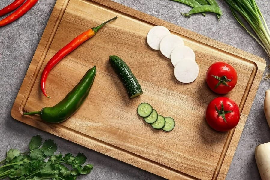 Environmentalists Have Called for the Abandonment of Plastic Cutting Boards due to the Threat of Microplastic Contamination