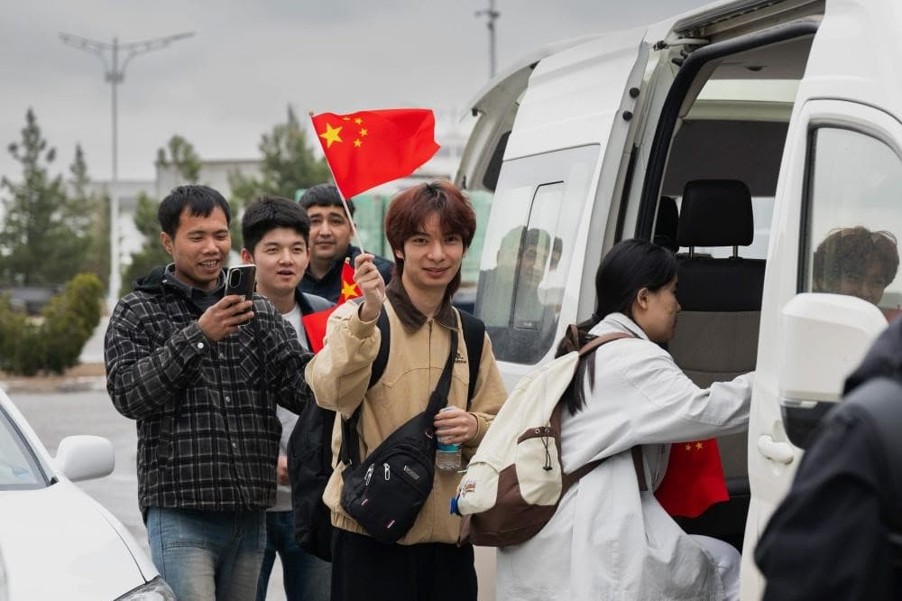 first-group-25-chinese-citizens-evacuated-iran-departed-ashgabat-their-homeland
