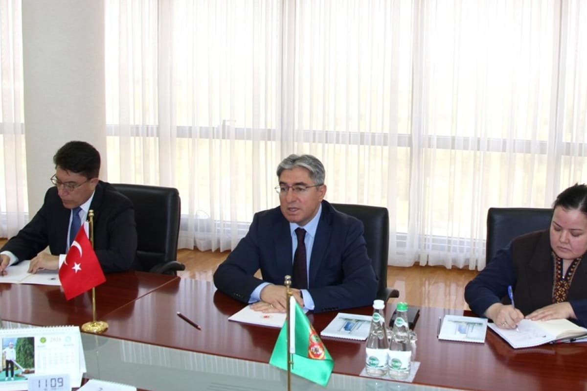 turkmenistan-turkey-mfa-meeting-gurbanov-demirok