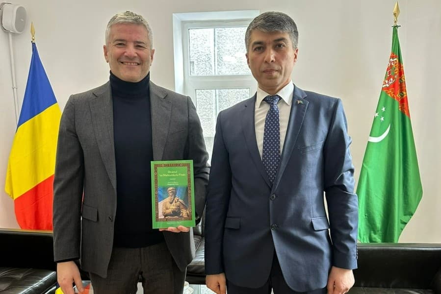 turkmen-ambassador-met-head-romanian-consumer-protection-association