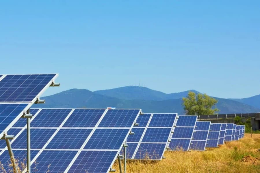 turkmenistan-energetika-ulgamlaryny-yasyl-energiya-cesmeleri-bilen-upjun-etmegin-howpsuzlygyny-owrenyar