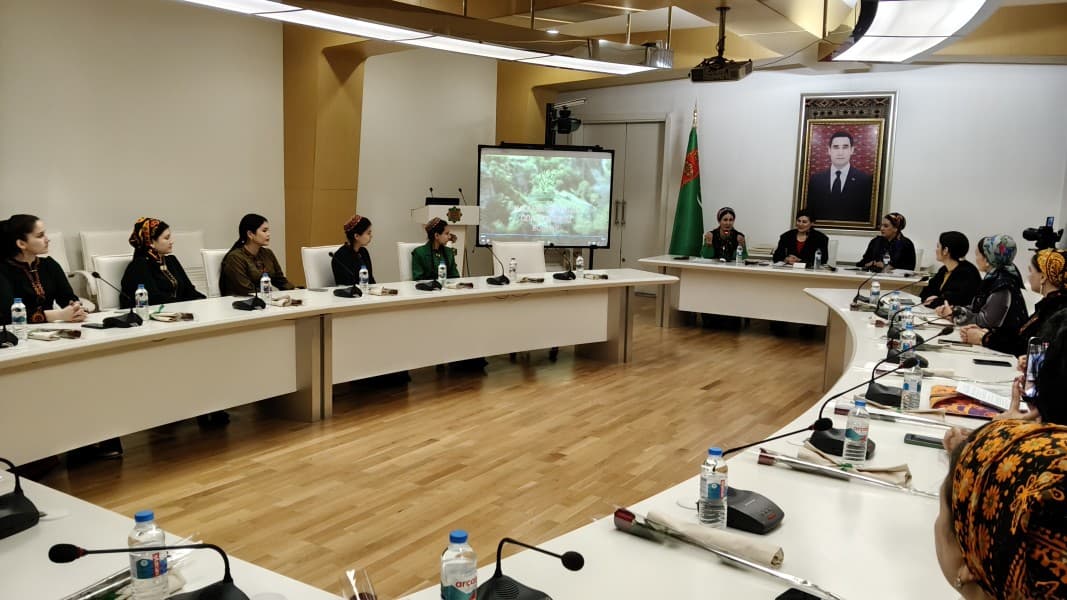 zhenshchina-i-priroda-po-sluchayu-mezhdunarodnogo-zhenskogo-dnya-sostoyalas-tvorcheskaya-vstrecha