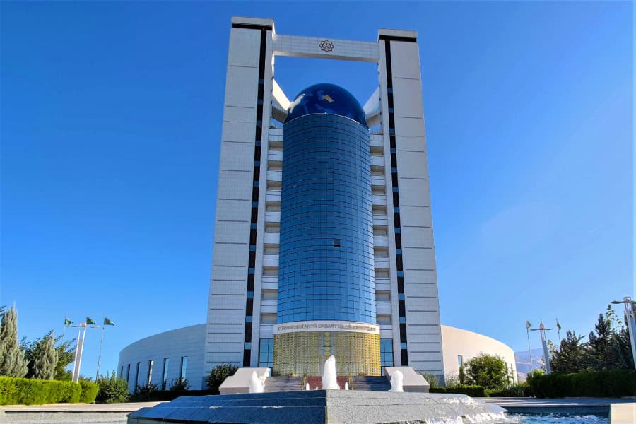ashgabat-synchronized-its-watches-islamabad-and-washington
