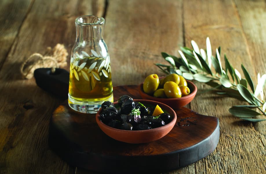 join-turkiyes-iconic-olive-harvest-seasonal-celebration-not-miss