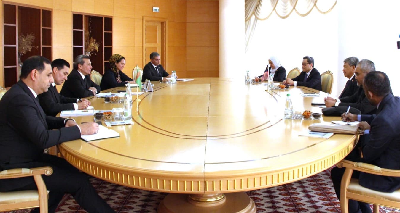 foreign-minister-malaysia-pays-official-visit-ashgabat