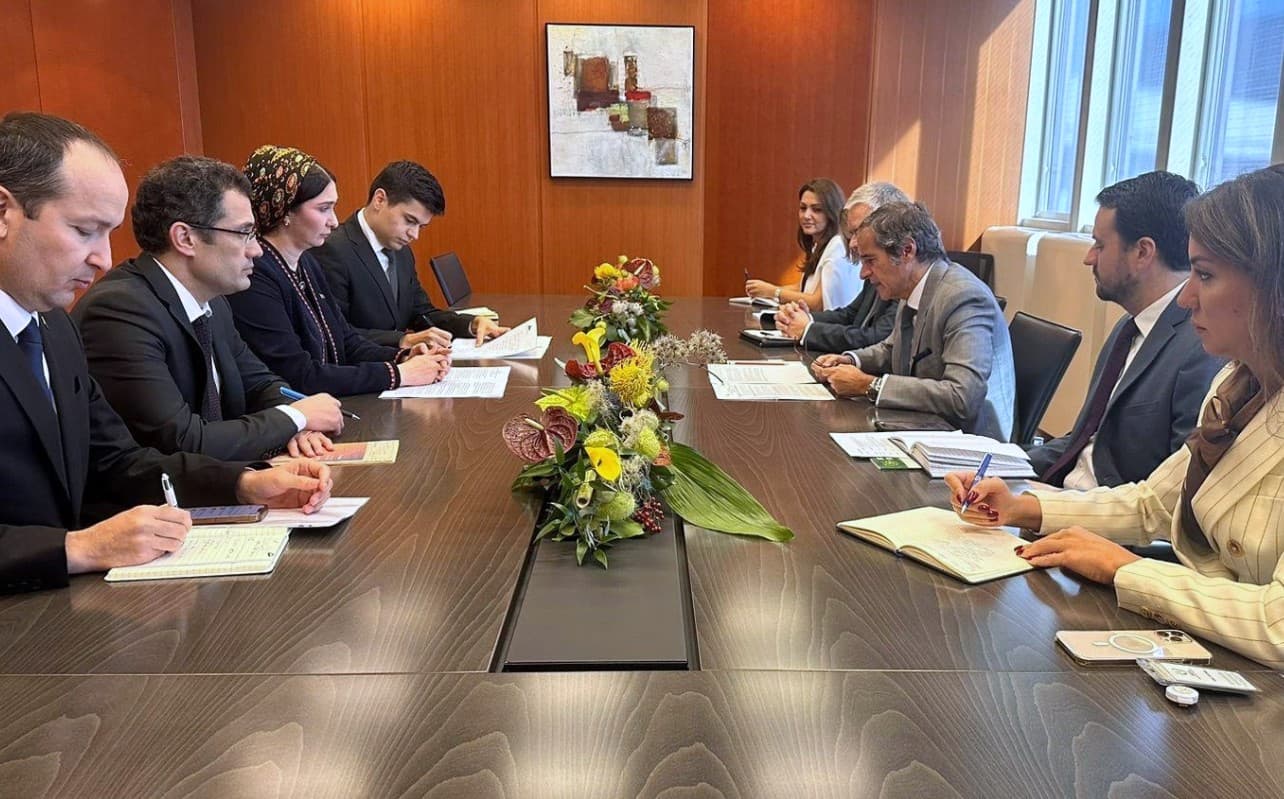 turkmen-delegation-meets-iaea-director-rafael-grossi-vienna