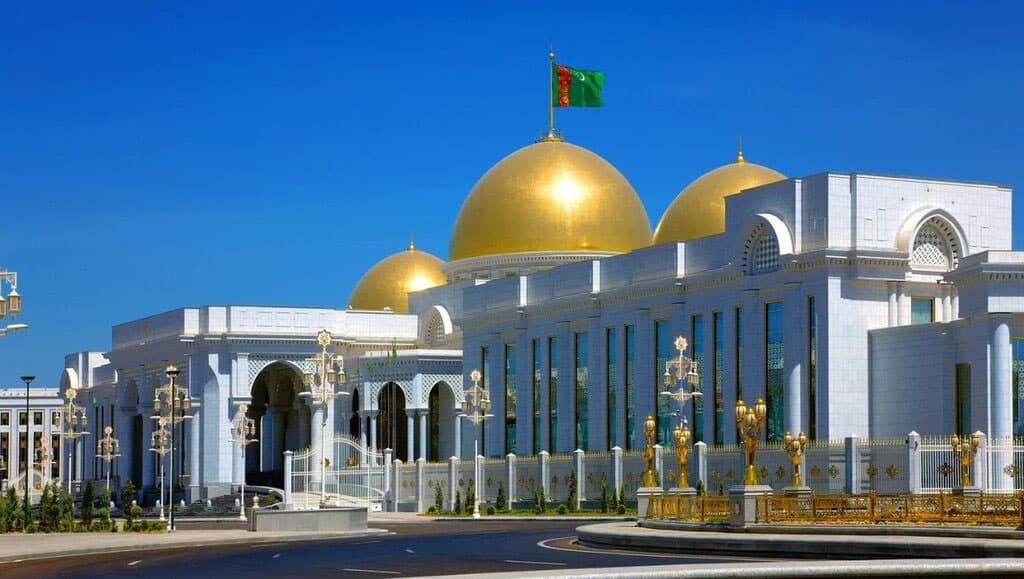 berdymuhamedov-pozdravil-s-izbraniem-prezidenta-irana-i-genseka-oon